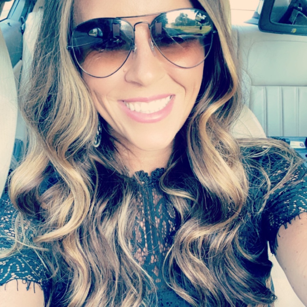 Meet your Posher, Ashley